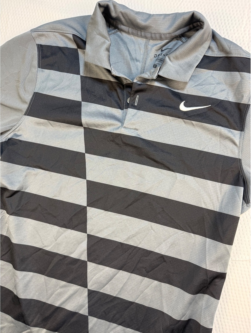 Nike Dri-FIT Men’s Small Gray Black Striped Standard Fit Golf Polo Shirt